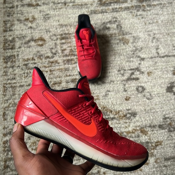kobe ad red